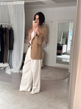 Įkelkite vaizdą į galerijos peržiūros programą, Rožiniai klasikiniai marškiniai