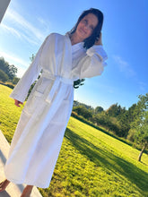 Įkelkite vaizdą į galerijos peržiūros programą, Baltas chalatas - vaflinis audinys